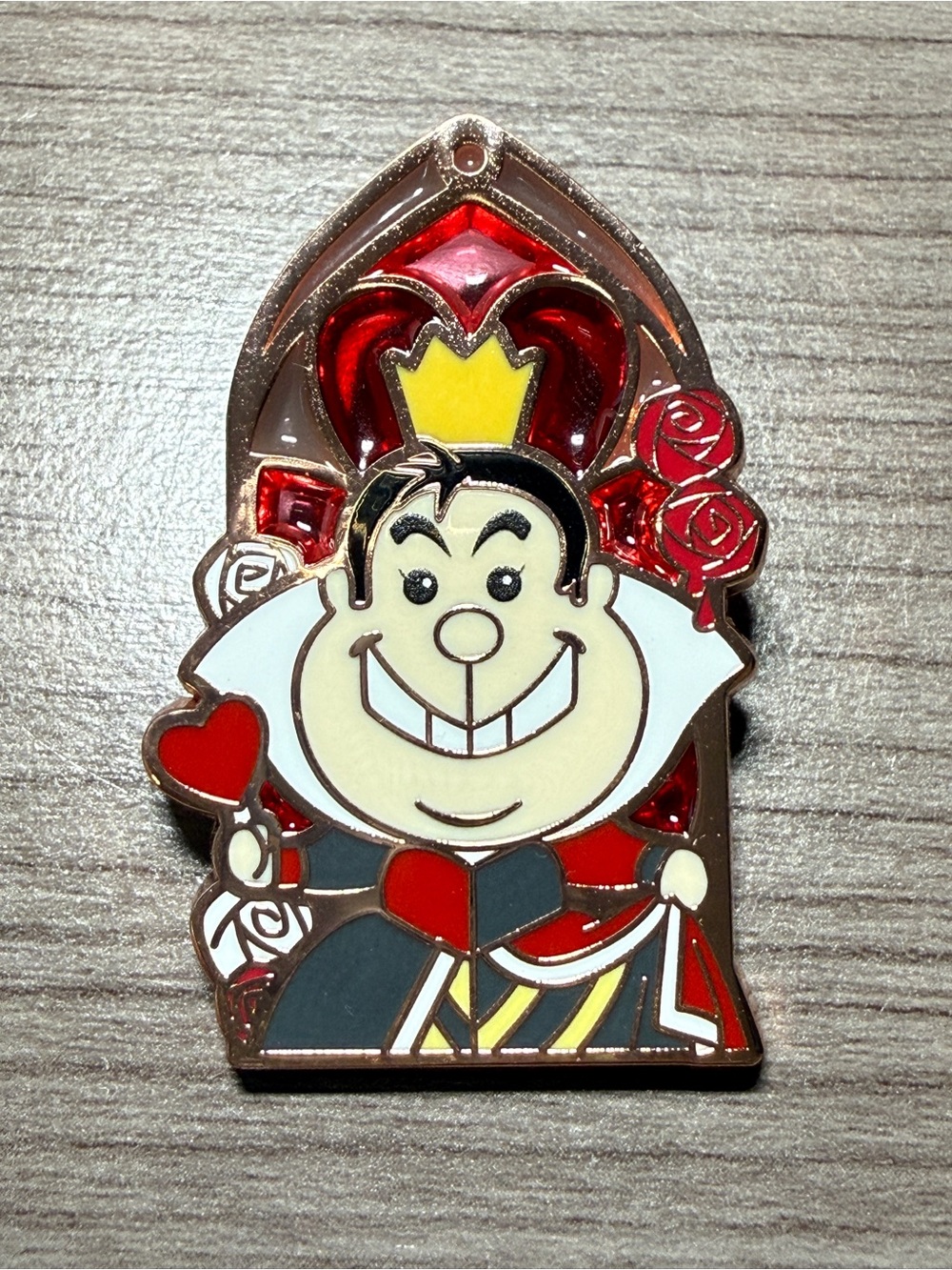 Disney Pins Queen of Hearts